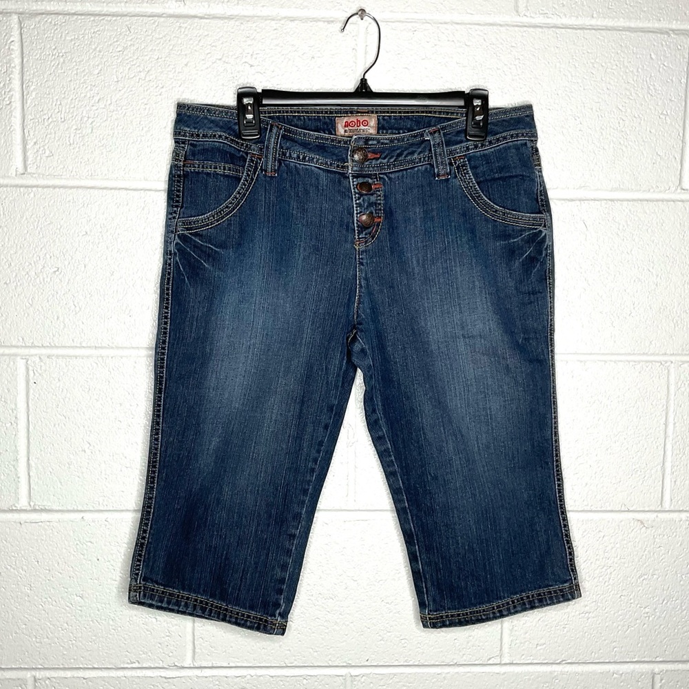 < Vintage No Boundaries Bermuda Denim Shorts > - Picture 1 of 3
